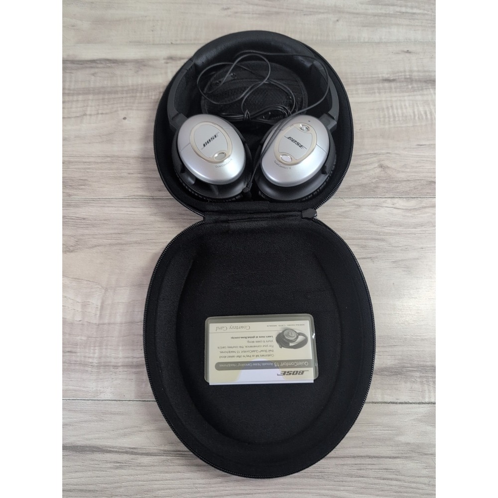 Bose QuietComfort 15 Acoustic Noise Cancelling Headphones Carrying Case